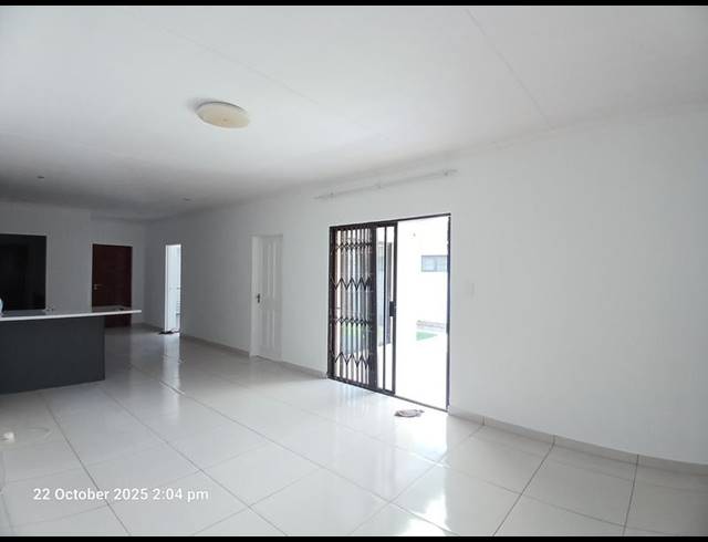 3 BEDROOM PROPERTY TO RENT IN BRENTWOOD PARK